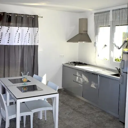 T-2 Air Conditioning Close To The Sea - Equipped Beach - Santa Lucia Di Moriani *