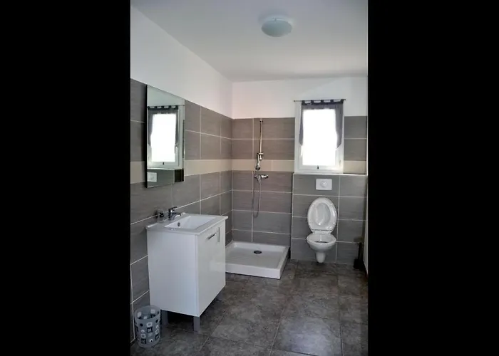 T-2 Air Conditioning Close To The Sea - Equipped - Santa Lucia Di Moriani