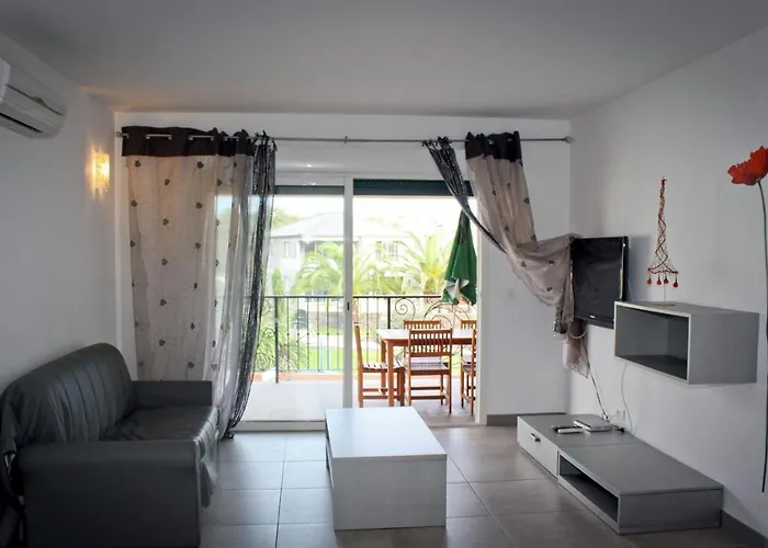 T-2 Air Conditioning Close To The Sea - Equipped - Santa Lucia Di Moriani *