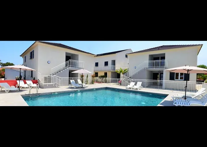 Appartement T-2 Air Conditioning Close To The Sea - Equipped - Santa Lucia Di Moriani San-Nicolao